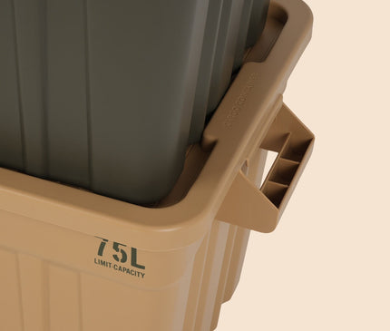CARGO Signature Shield Box Storage Cargo 