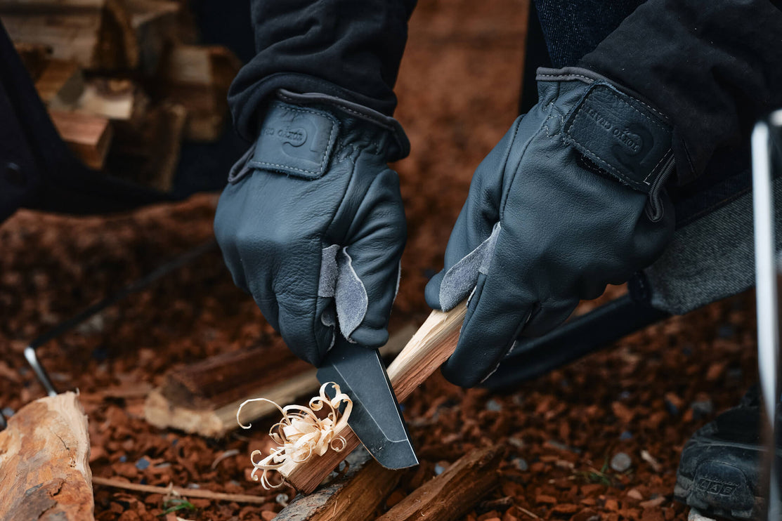 TOKYO CRAFTS Camp Leather Gloves – gloves used while preparing kindling