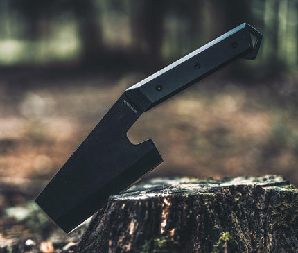 TOKYO CRAFTS Delta Hawk Camp Hatchet – hatchet at a woodland campsite