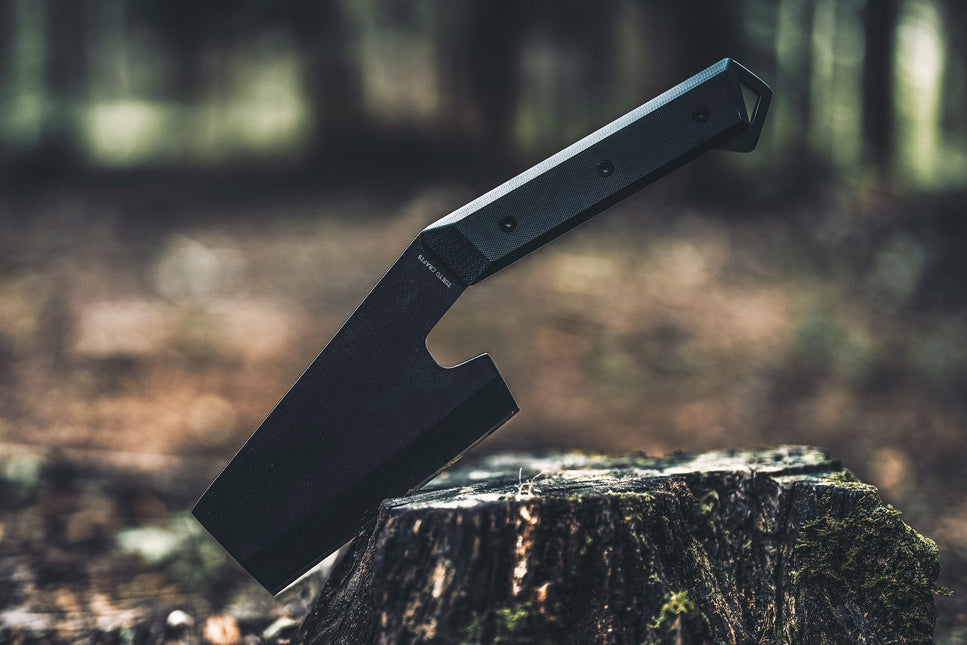 TOKYO CRAFTS Delta Hawk Camp Hatchet – hatchet at a woodland campsite