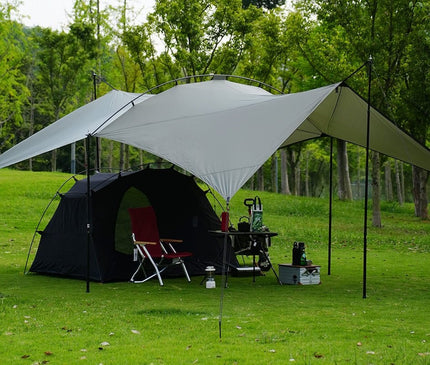 TOKYO CRAFTS One Tarp – side view of the pitched canopy