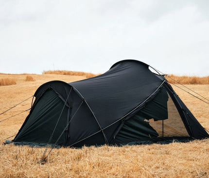 TOKYO CRAFTS Tenbi Shelter TC 5th Anniversary – Black – shelter with fabric panels closed